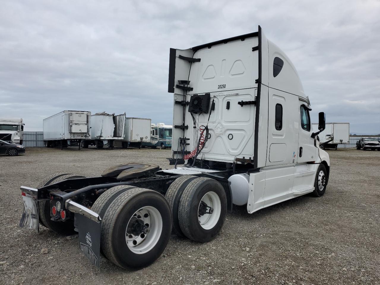 Freightliner Cascadia 126