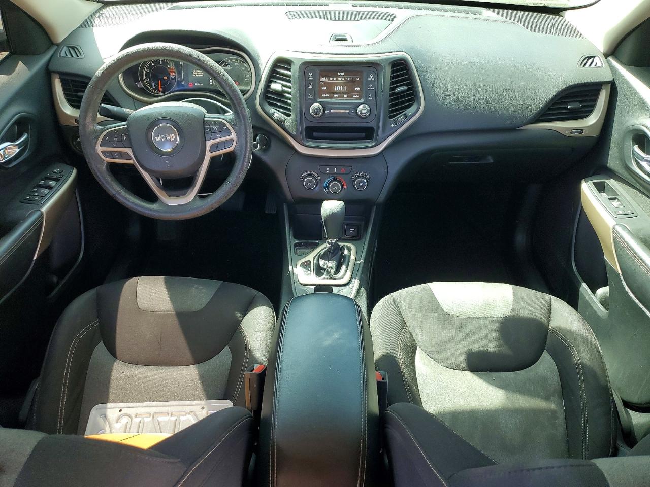 Jeep Grand Cherokee Sport