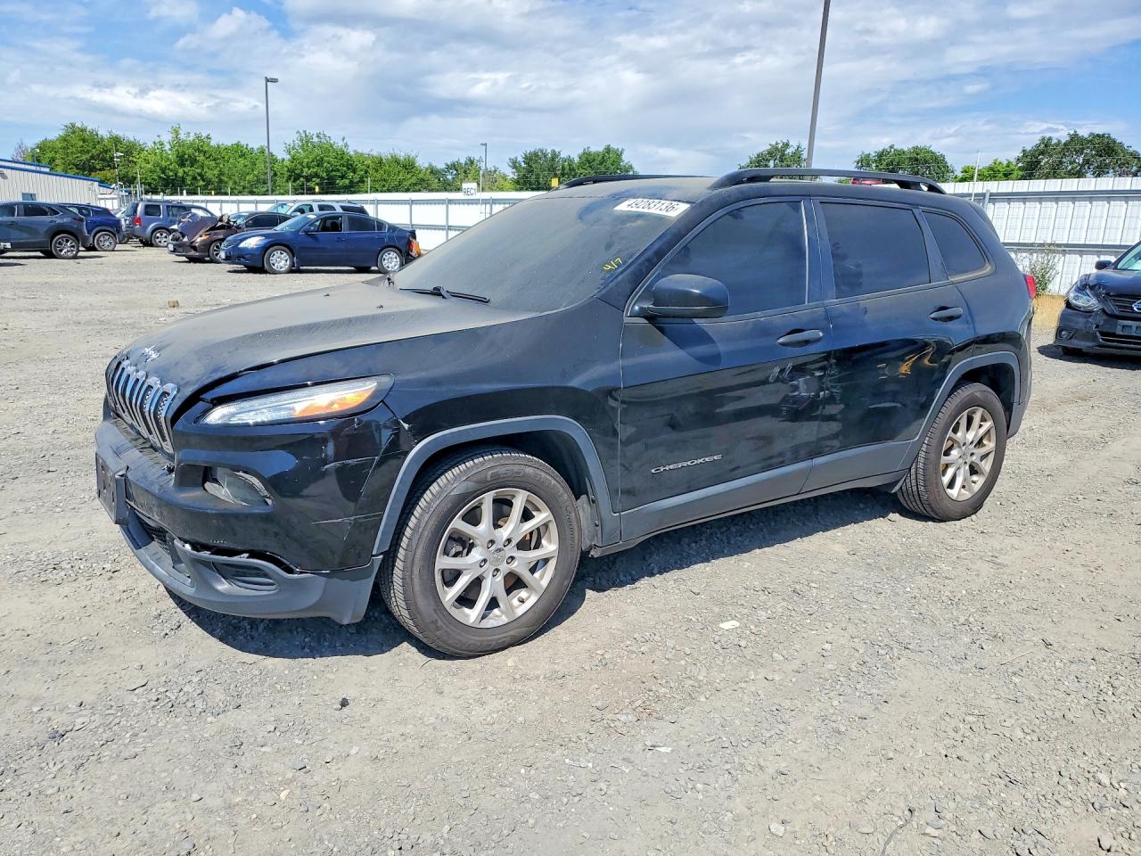 Salvage Jeep Grand Cherokee Image