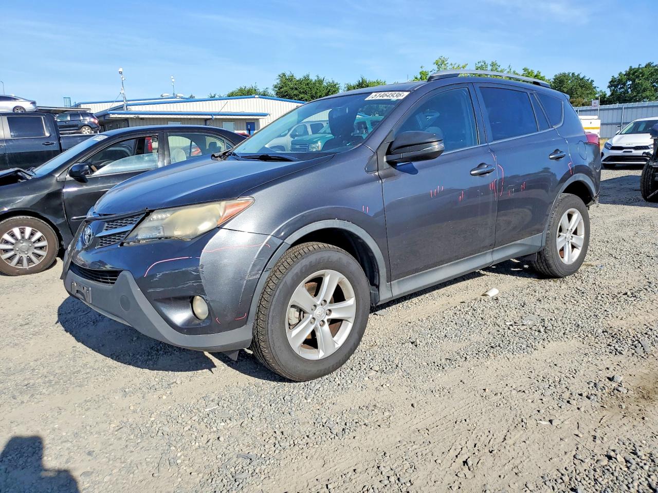 Salvage Toyota RAV4 Image