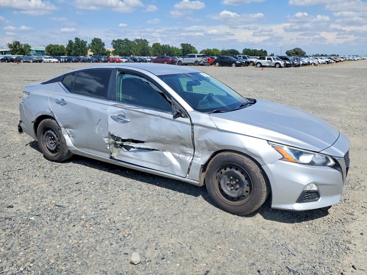 Nissan Altima S