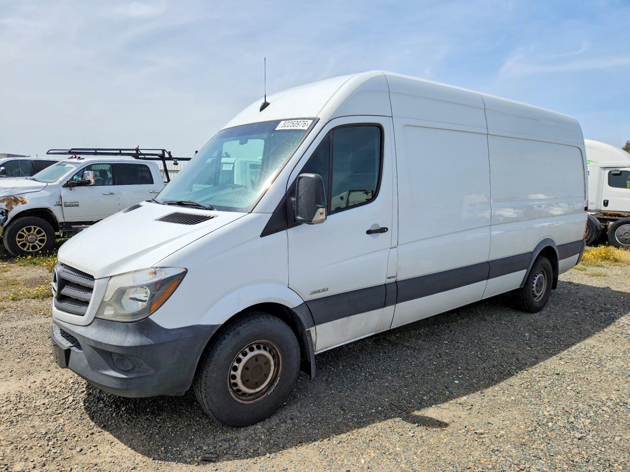 Salvage Mercedes-Benz Sprinter Image