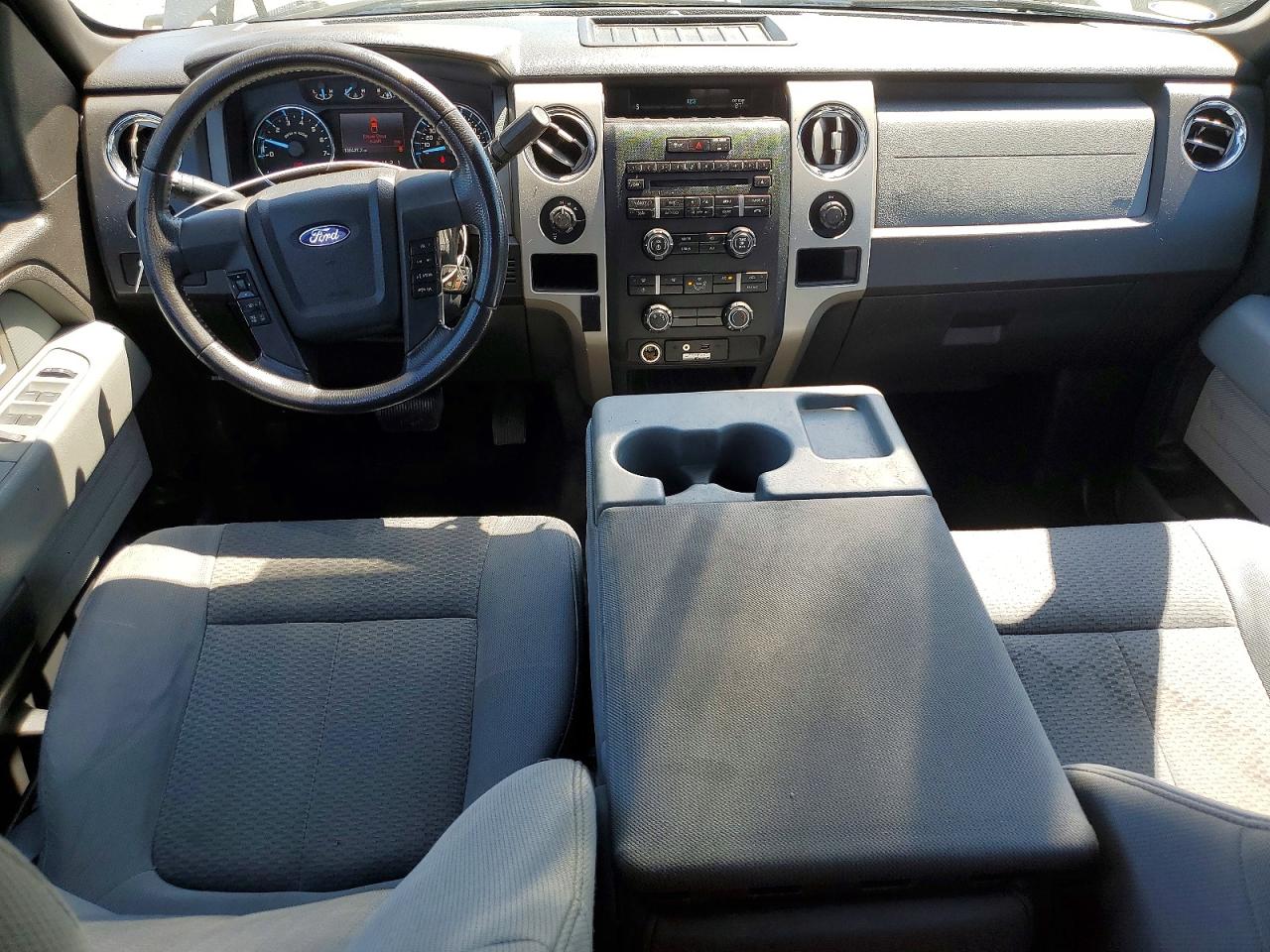Ford F-150 Super Cab