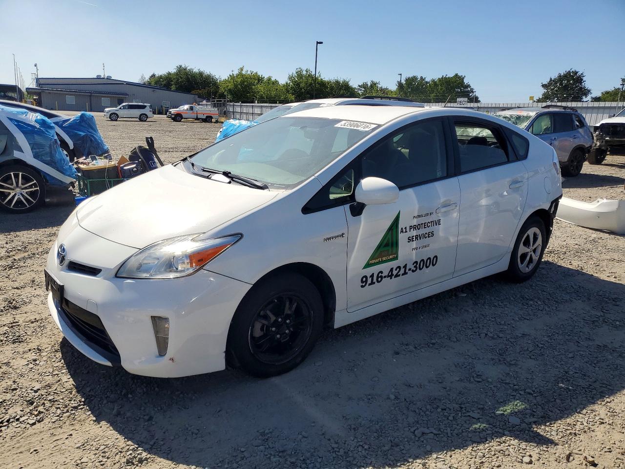 Salvage Toyota Prius Image