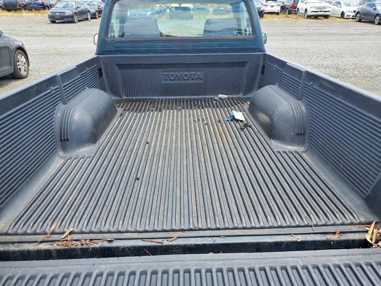 Toyota Tacoma Base