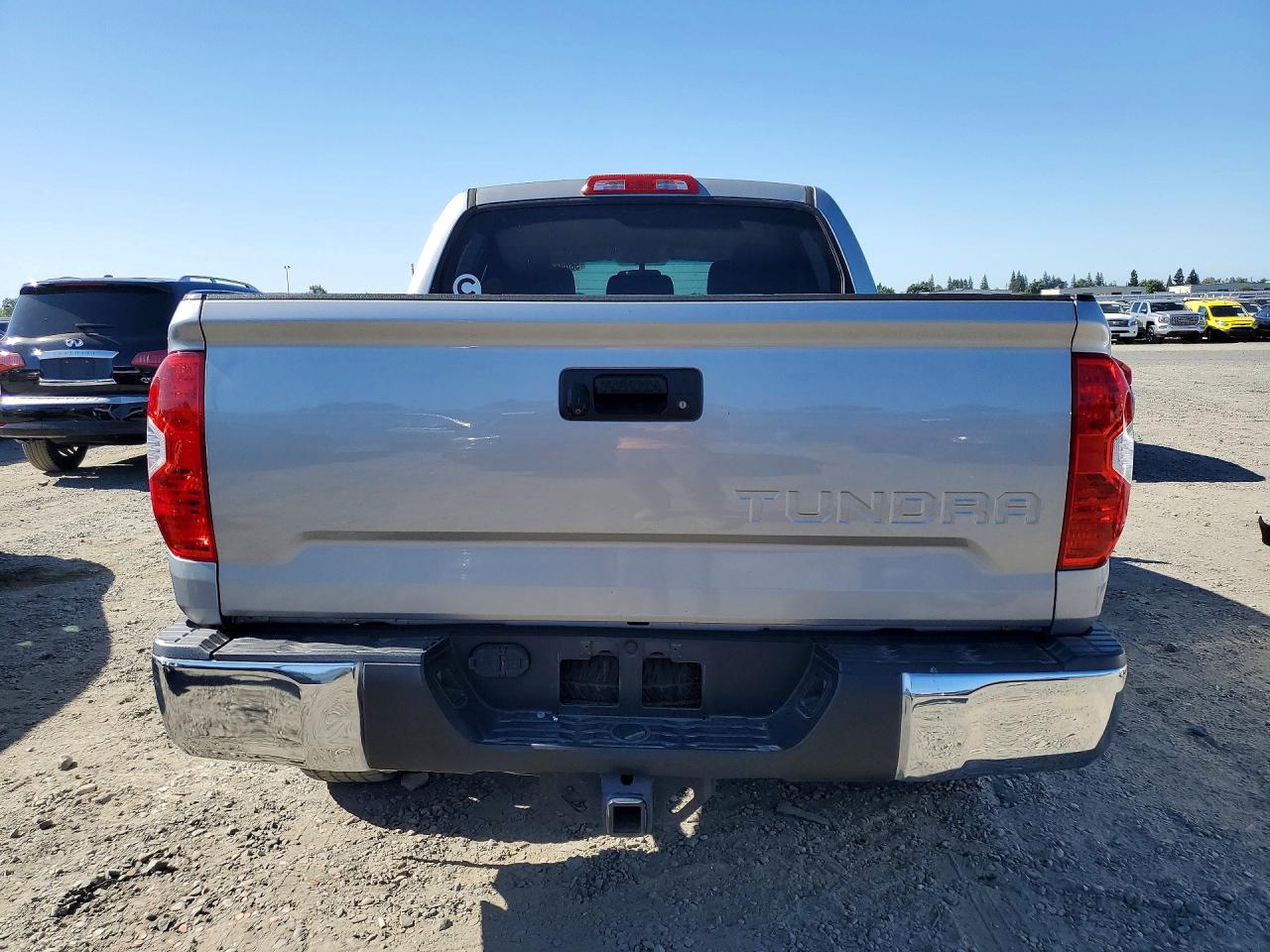 Toyota Tundra Crewmax Sr5
