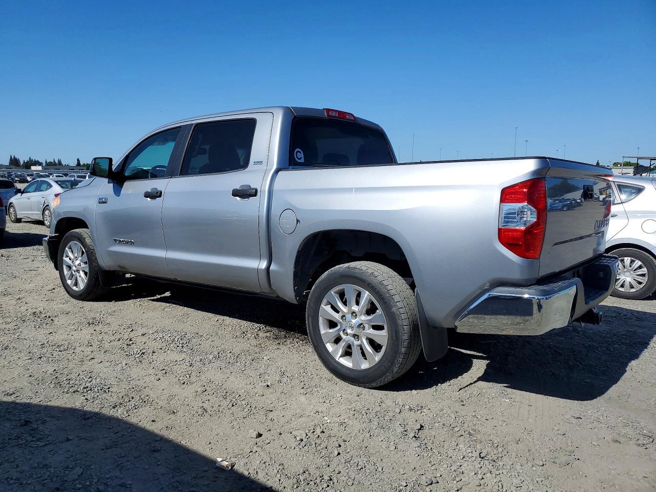 Toyota Tundra Crewmax Sr5