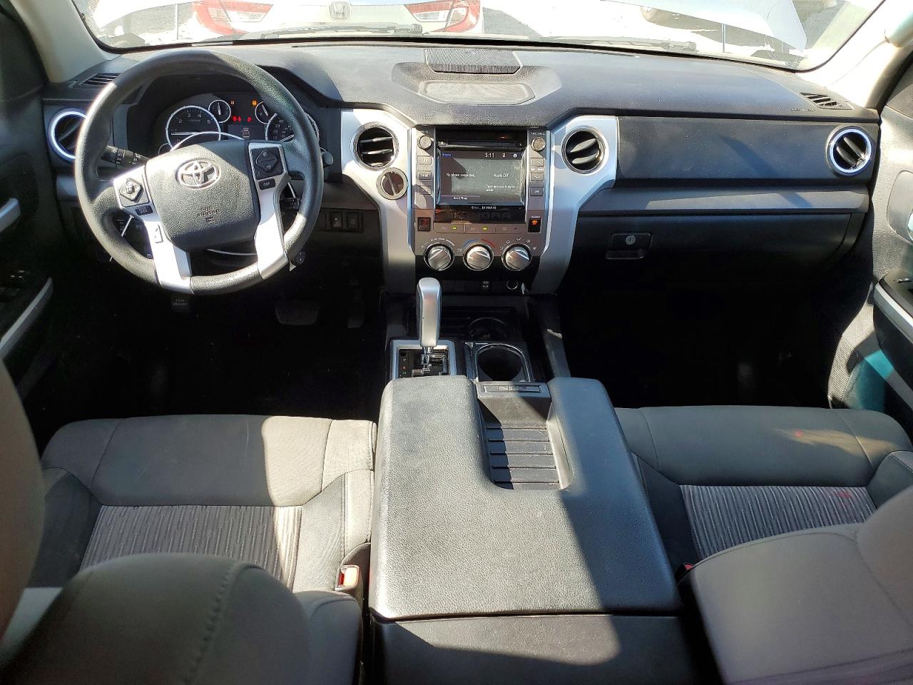 Toyota Tundra Crewmax Sr5