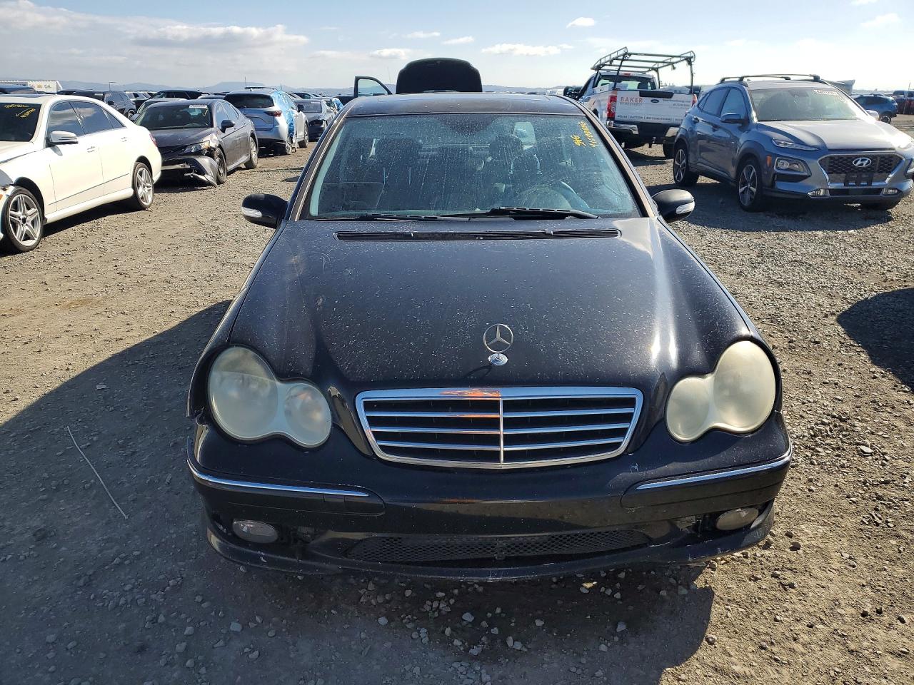 Mercedes-Benz C-Class 320