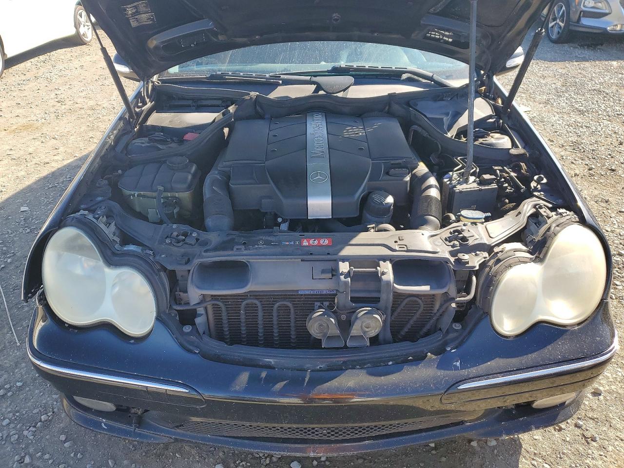 Mercedes-Benz C-Class 320