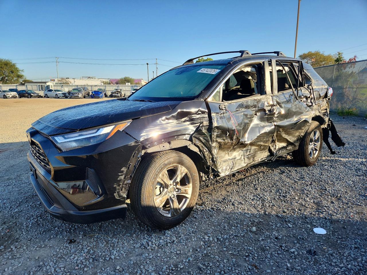 Salvage Toyota RAV4 Image