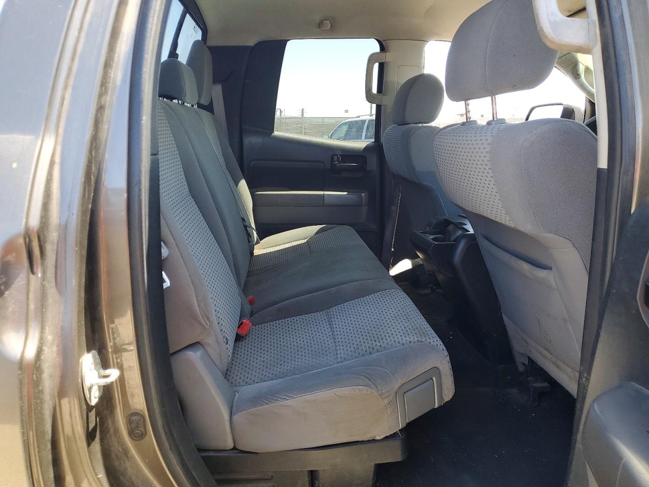 Toyota Tundra Double Cab Sr5