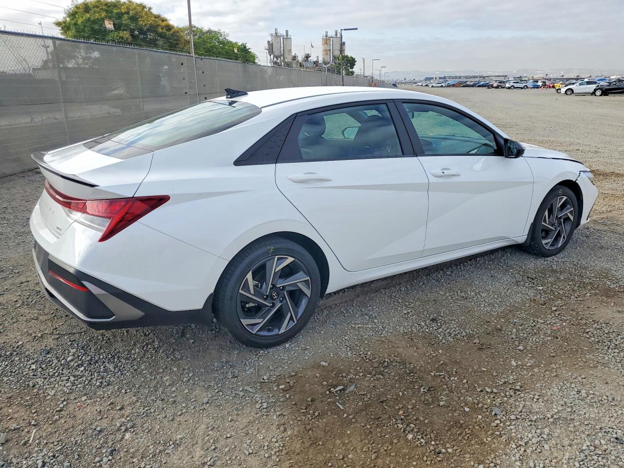Hyundai ELANTRA Sel Sport