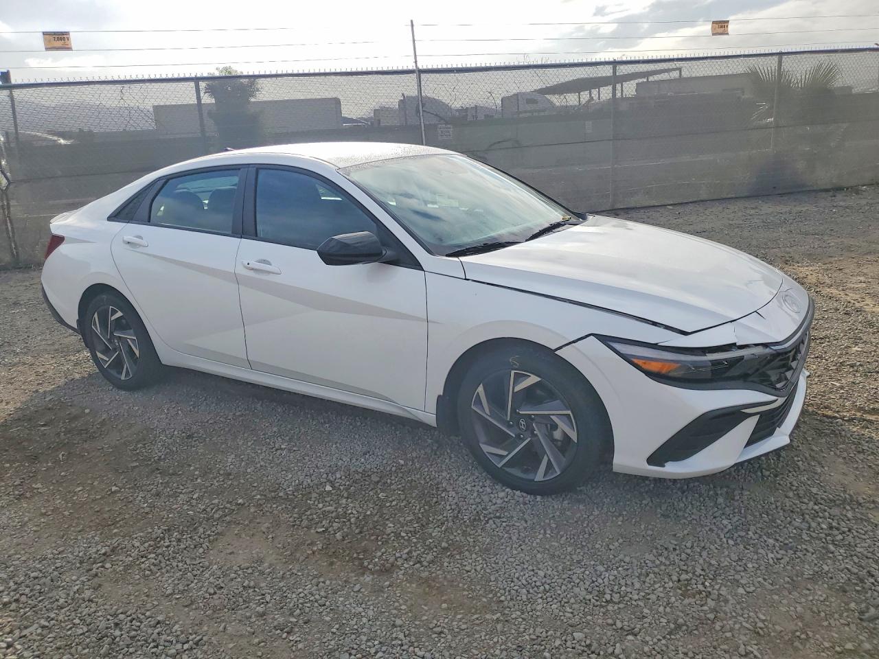 Hyundai ELANTRA Sel Sport