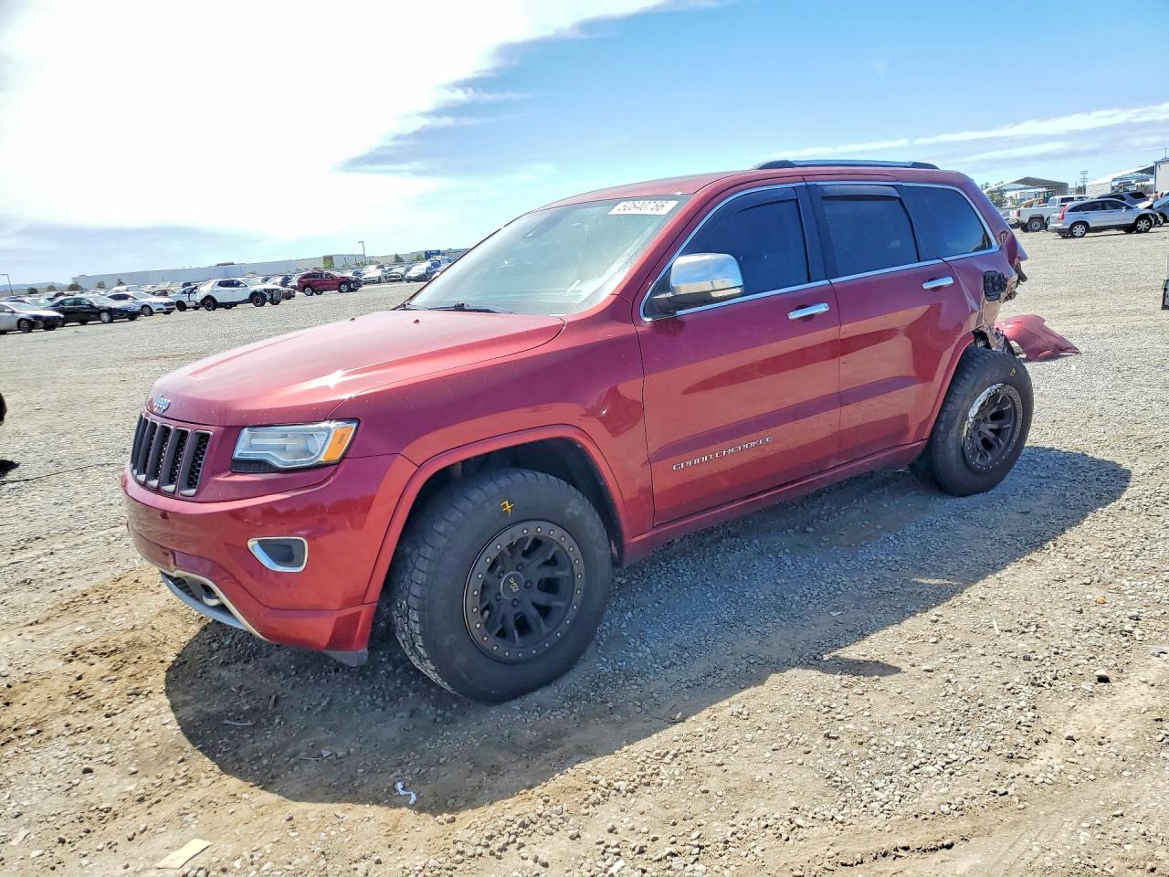 Salvage Jeep Cherokee Image
