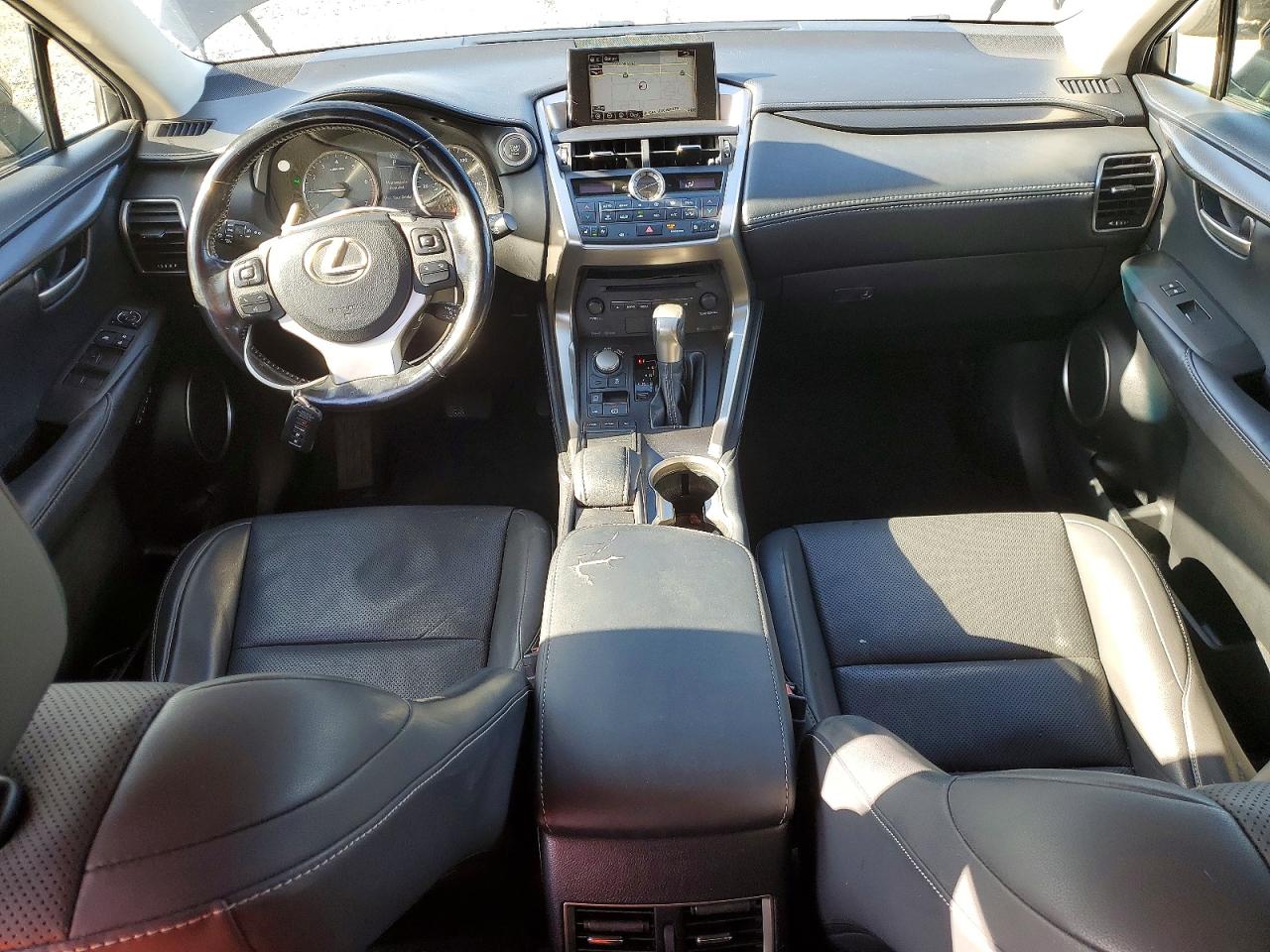 Lexus NX Base