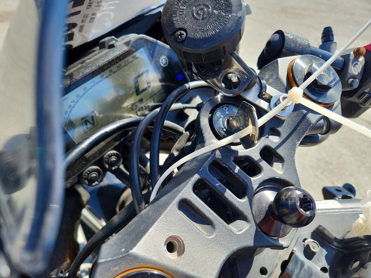 Yamaha Yzf600