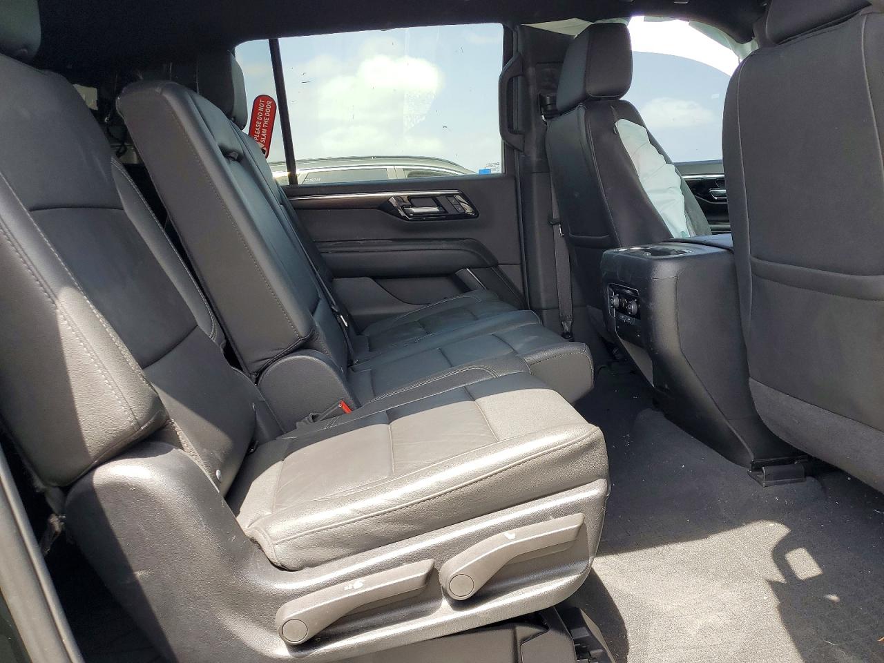 Chevrolet Suburban