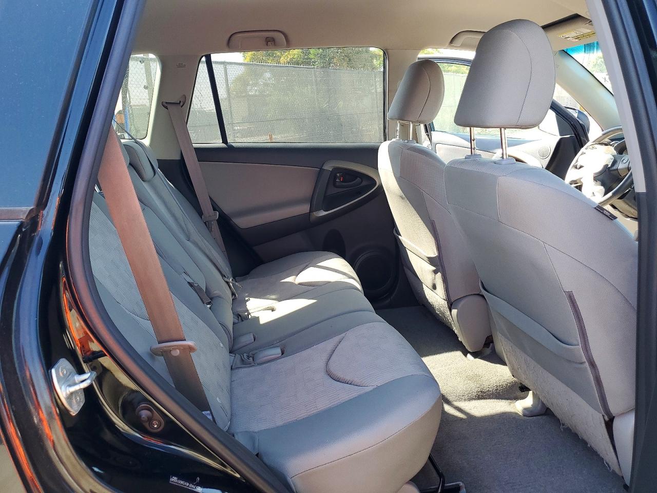 Toyota RAV4 Base
