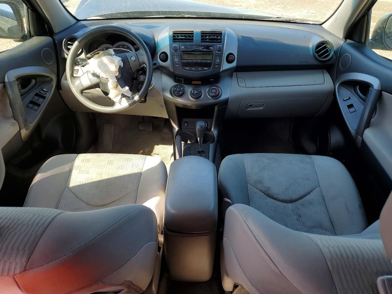 Toyota RAV4 Base