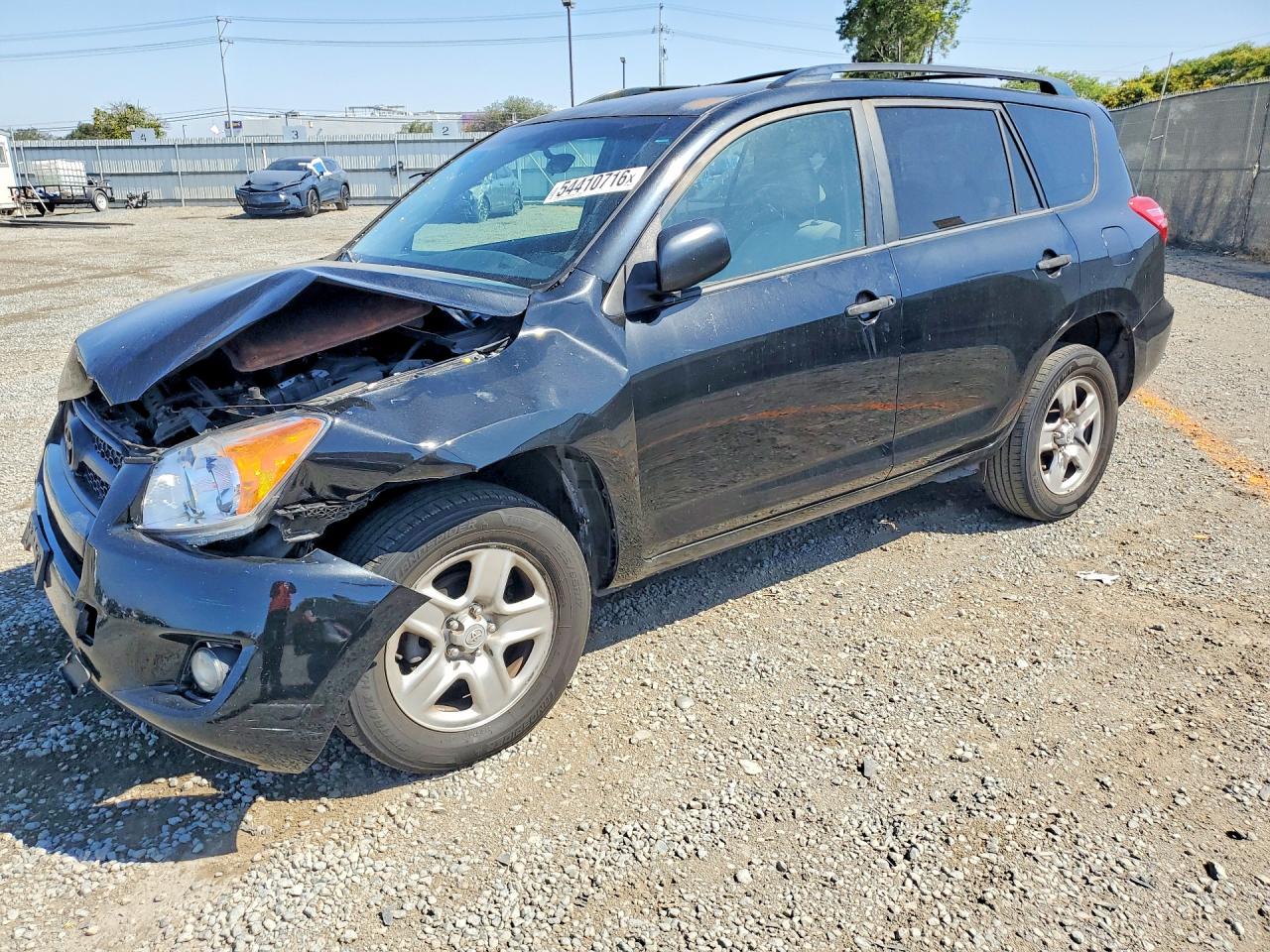 Salvage Toyota RAV4 Image