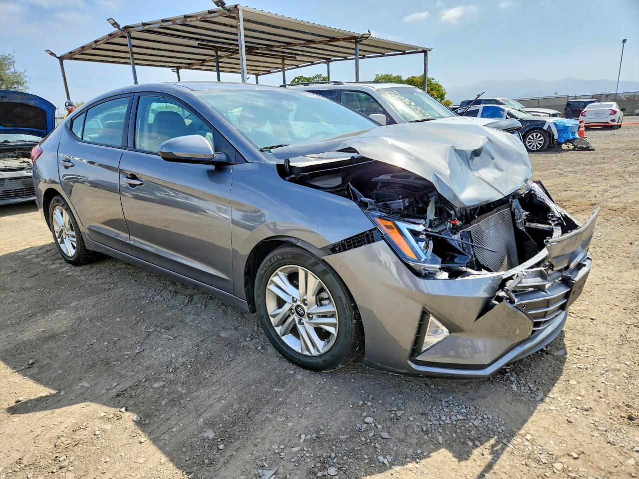 Hyundai ELANTRA Sel
