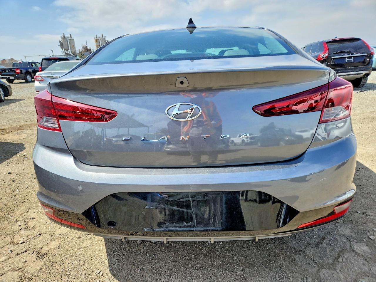 Hyundai ELANTRA Sel