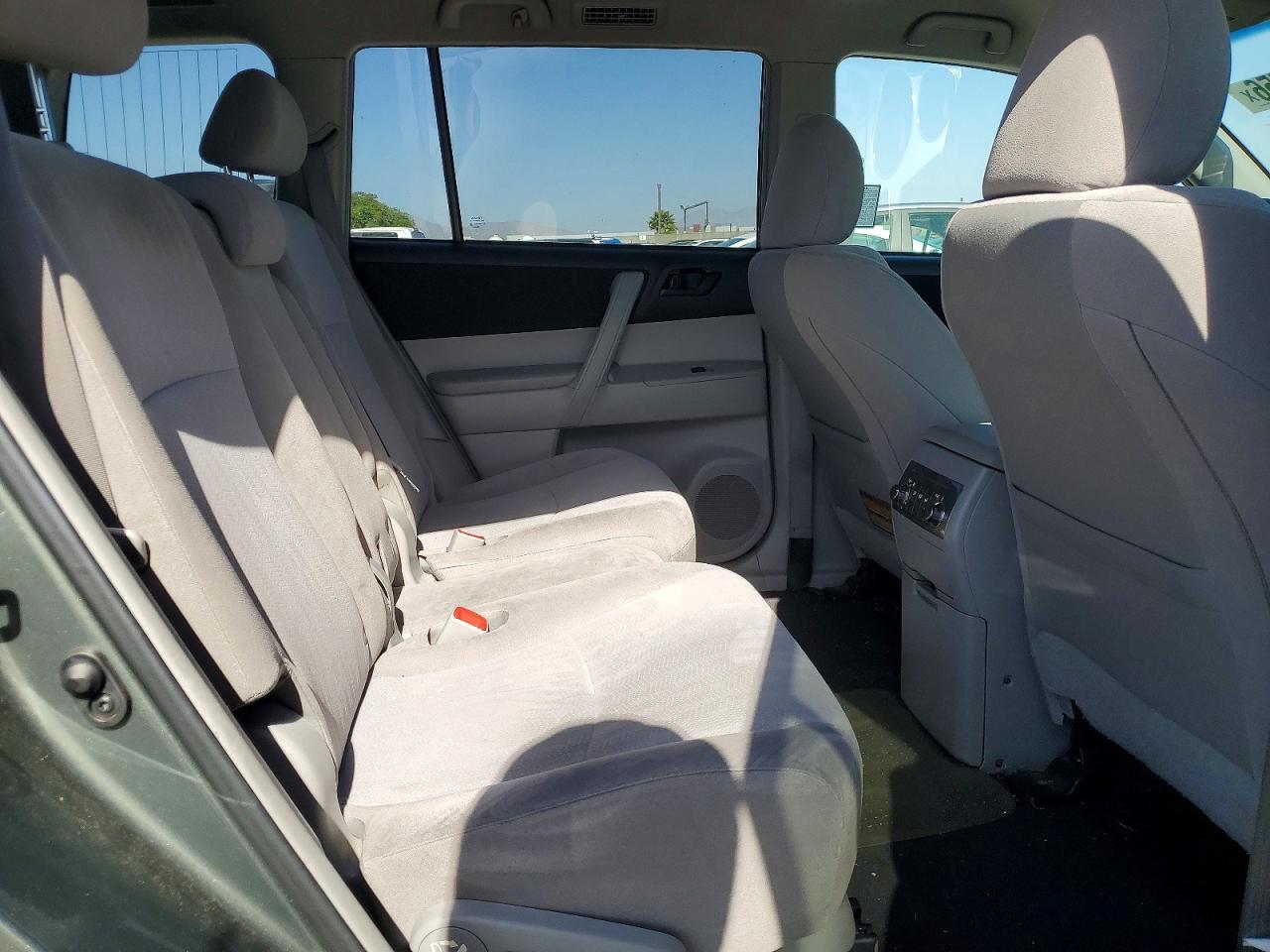 Toyota Highlander Base