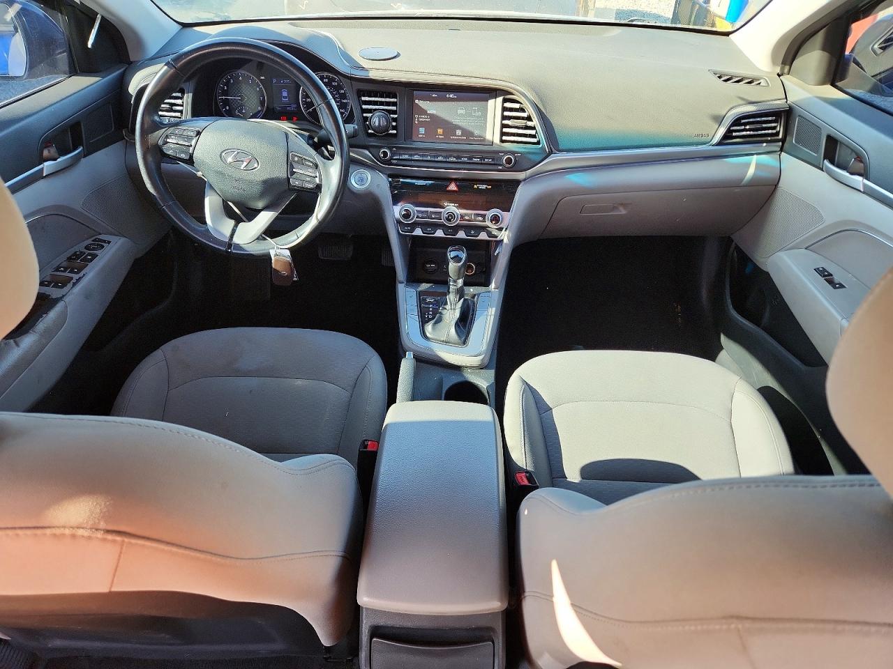 Hyundai ELANTRA Value Edition
