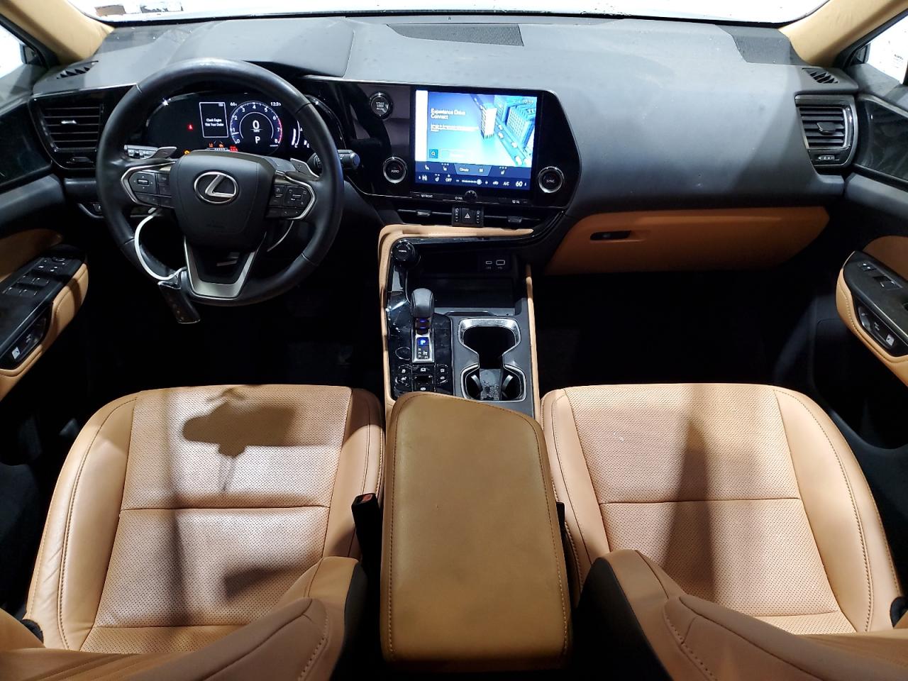 Lexus NX Base