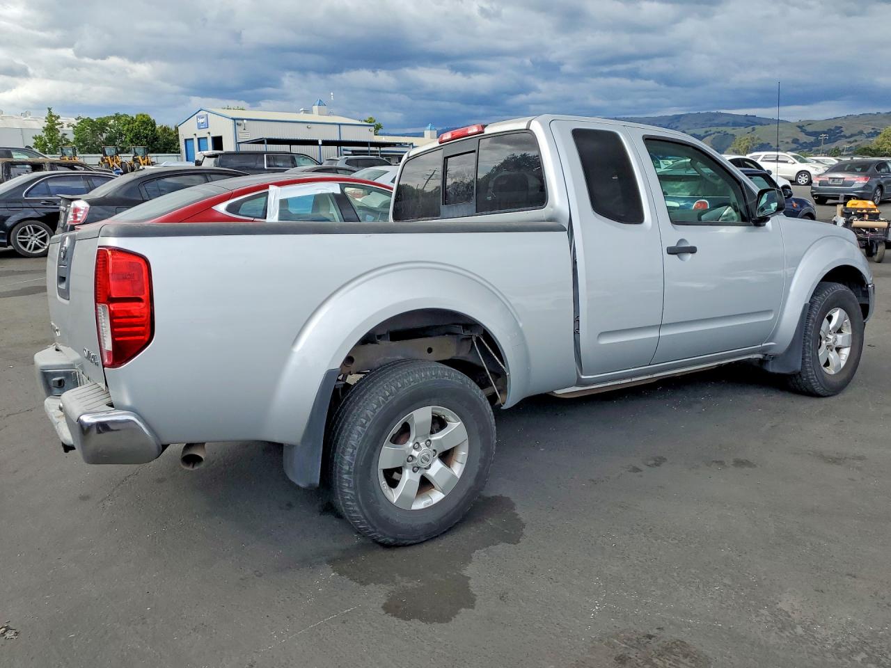 Nissan Frontier Sv V6