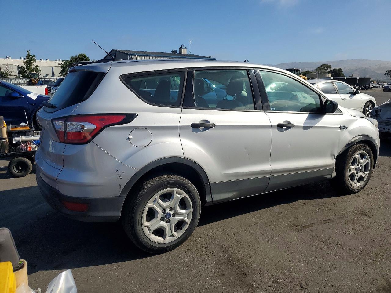 Ford Escape S