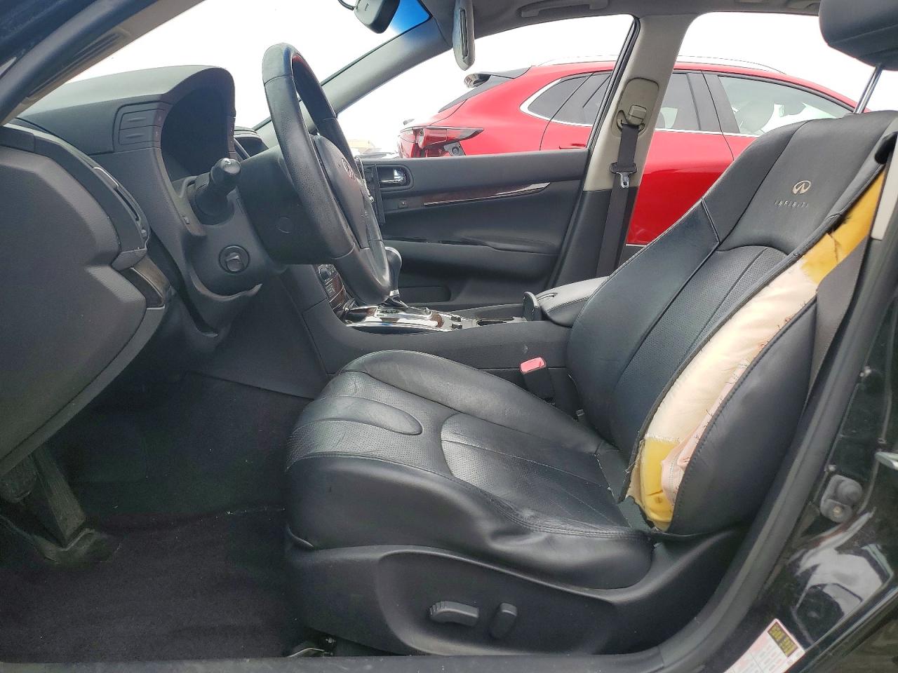INFINITI G37 Base