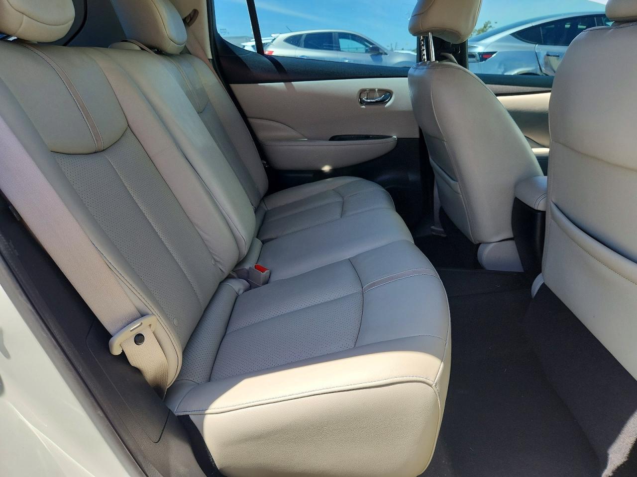 Nissan LEAF Sl