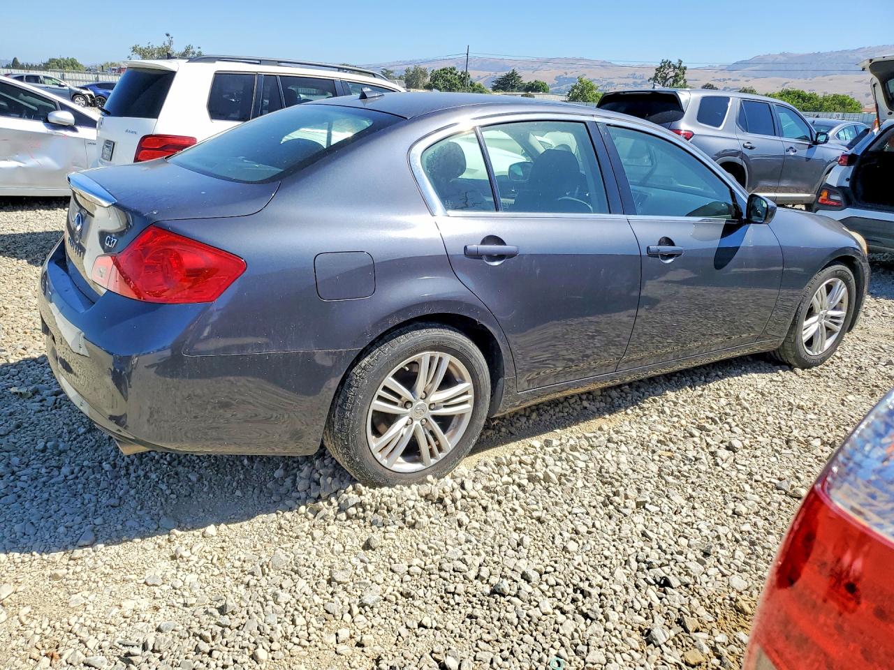 INFINITI G37 Base