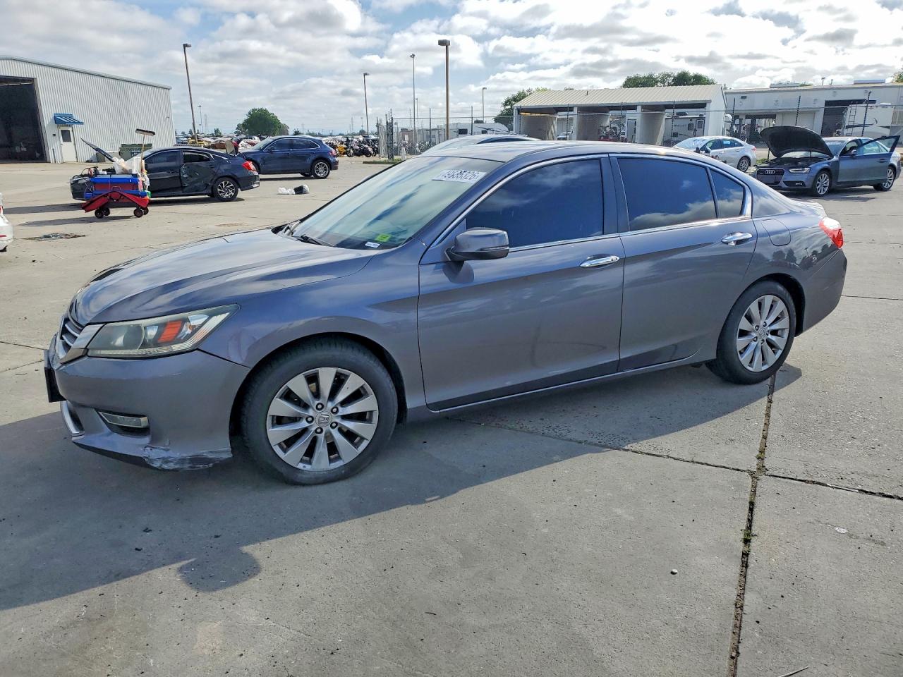Salvage Honda Accord Image