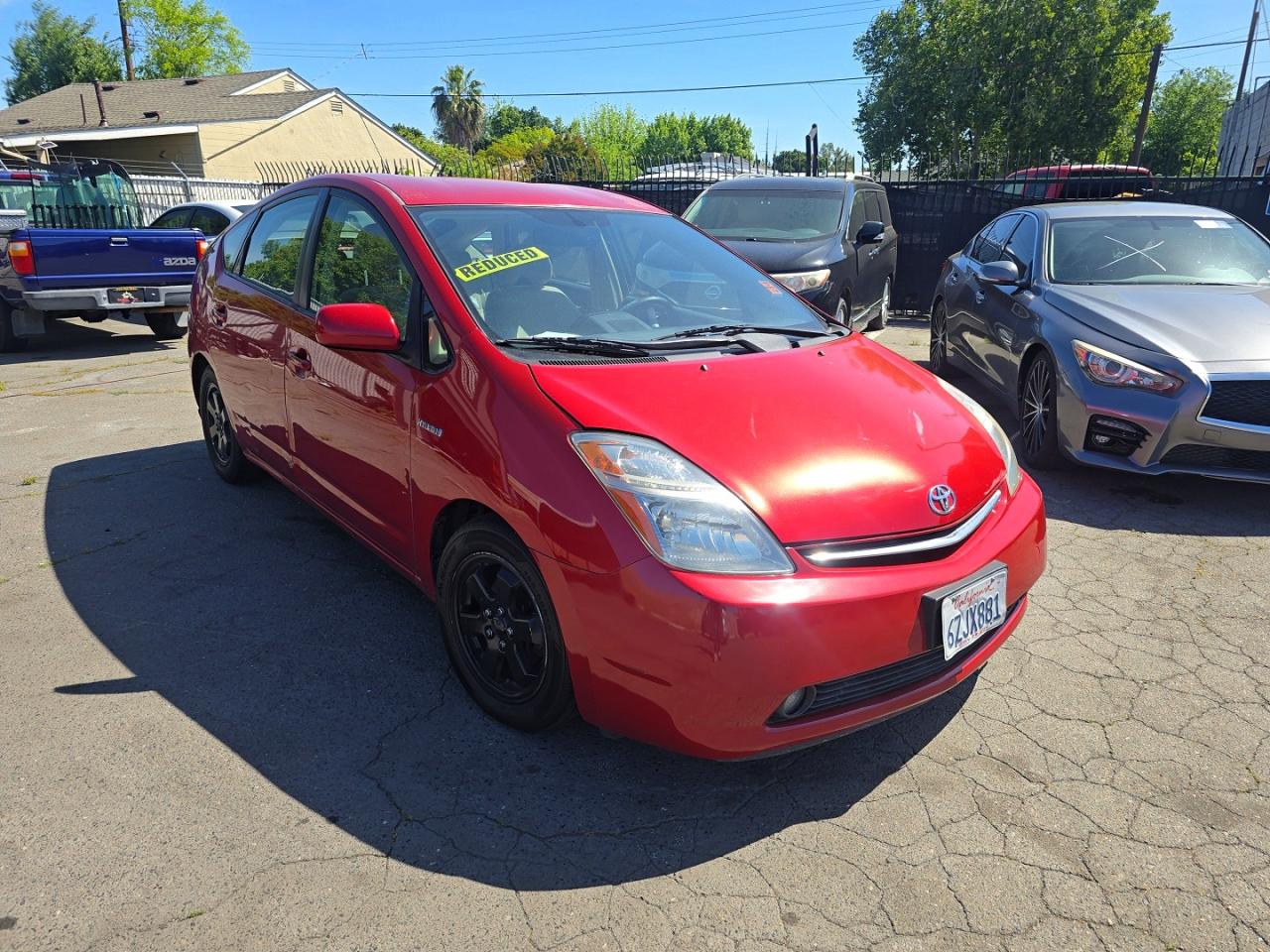 Salvage Toyota Prius Image