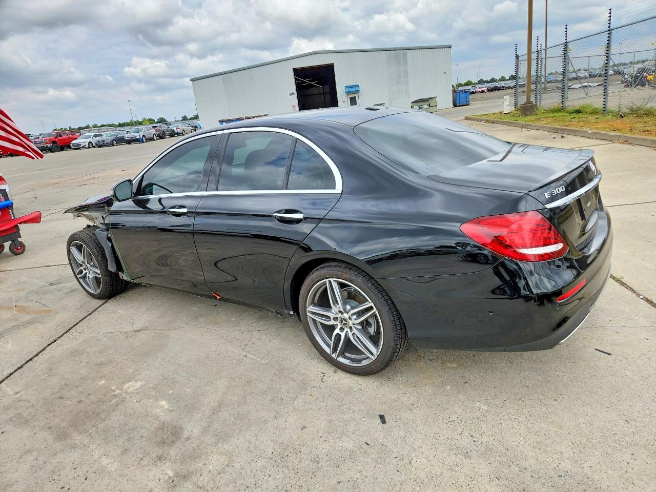 Mercedes-Benz E-Class 300