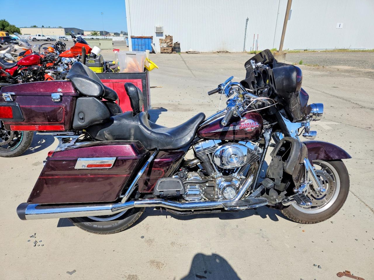 Salvage Harley-Davidson Fl Image