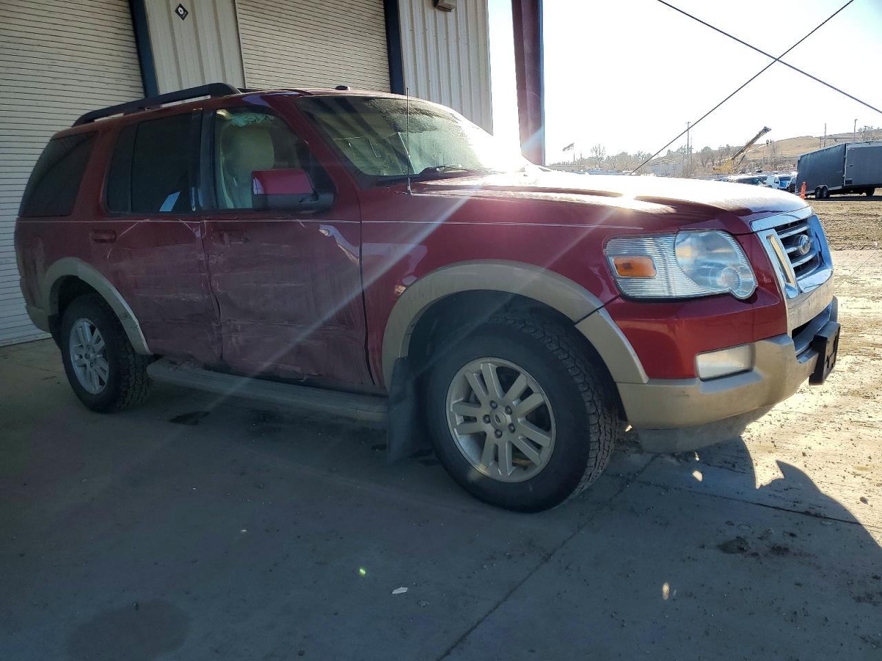 Ford Explorer Eddie Bauer