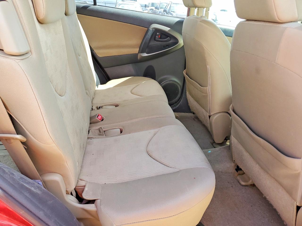 Toyota RAV4 Base