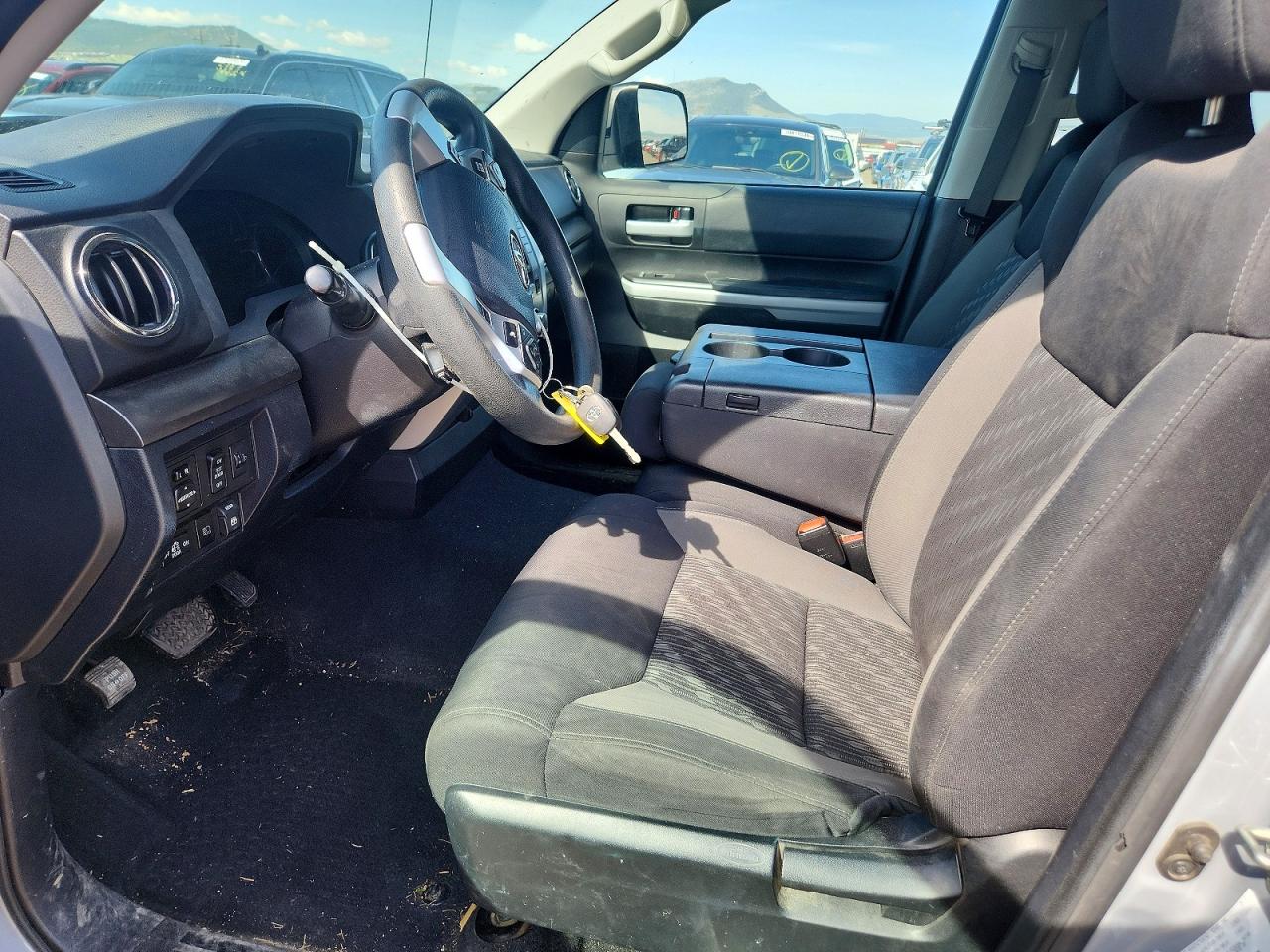 Toyota Tundra Sr5
