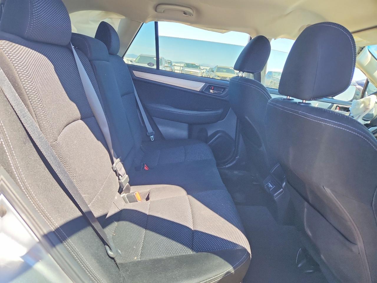 Subaru Outback 2.5i Premium