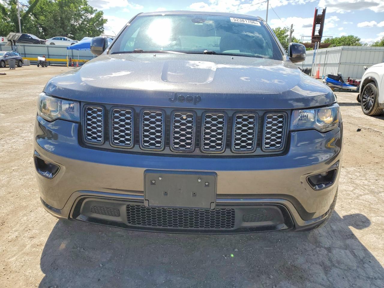 Jeep Grand Cherokee Laredo