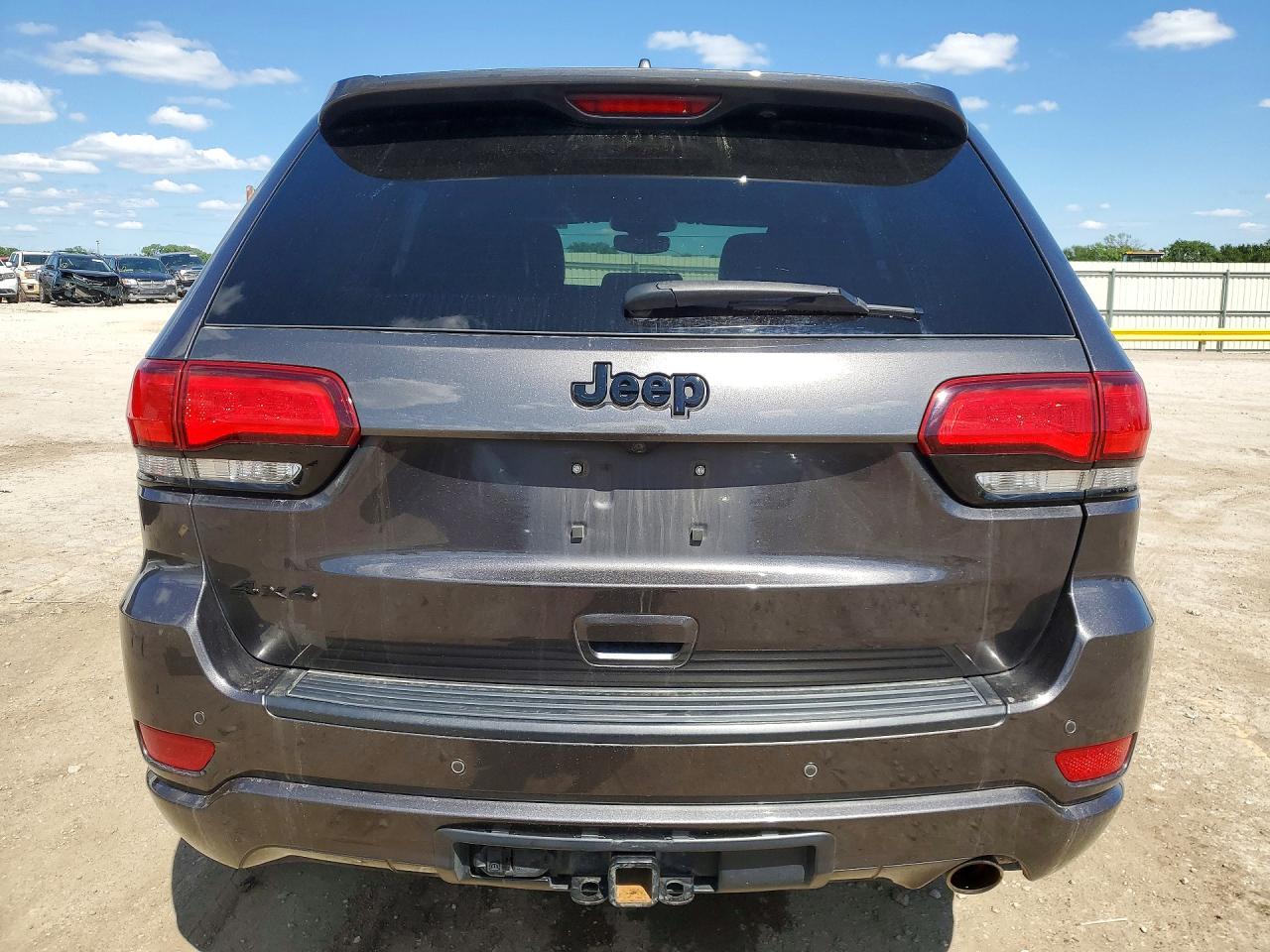 Jeep Grand Cherokee Laredo