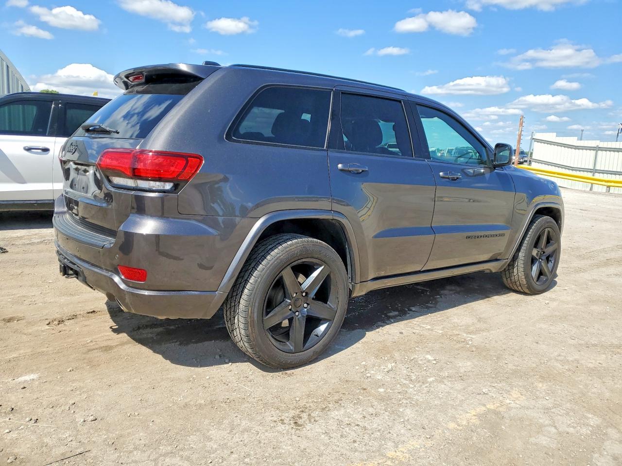 Jeep Grand Cherokee Laredo