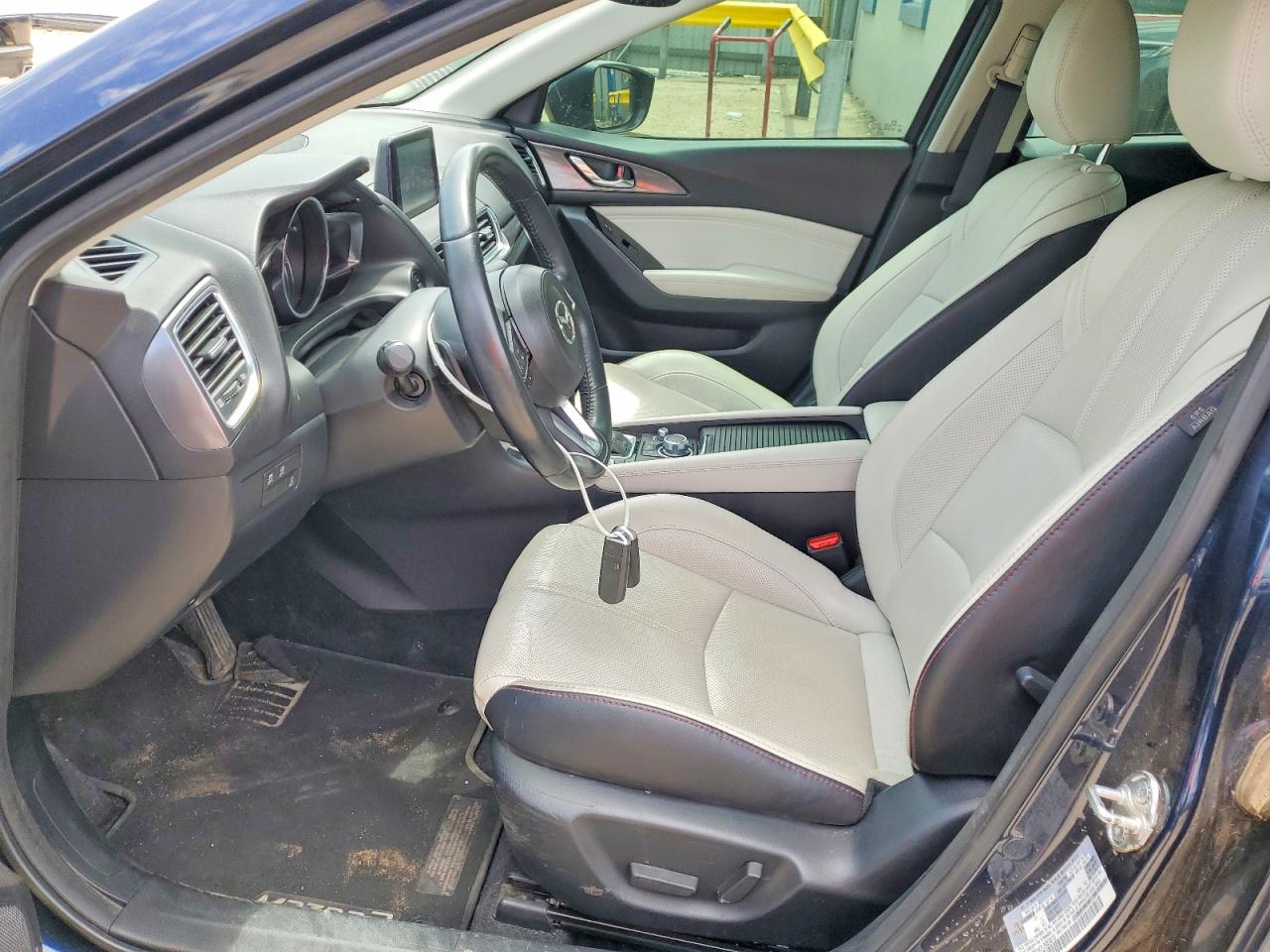 Mazda 3 Grand Touring