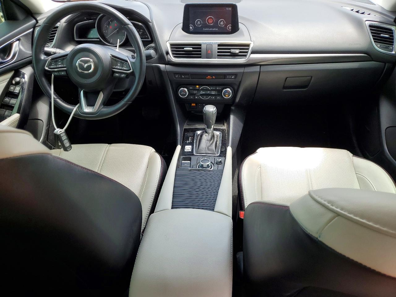 Mazda 3 Grand Touring