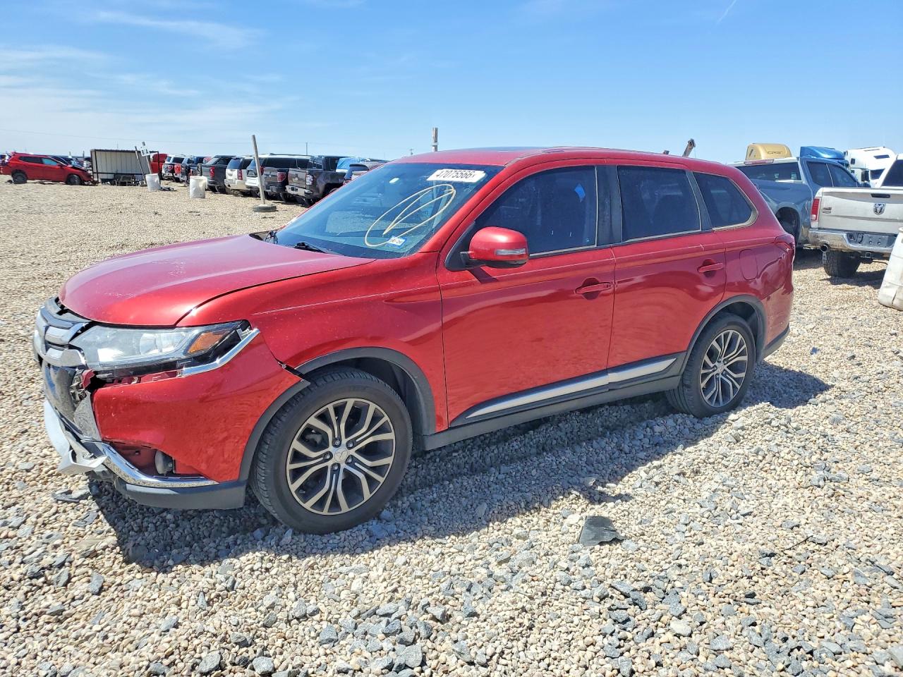 Salvage Mitsubishi Outlander Image