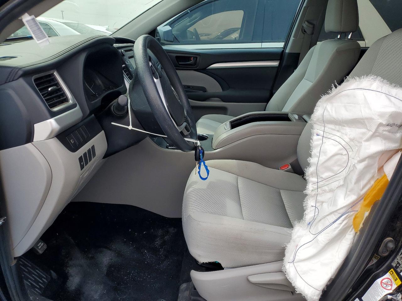 Toyota Highlander Le